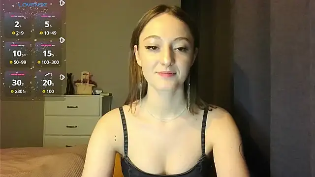 white_liillyy webcam