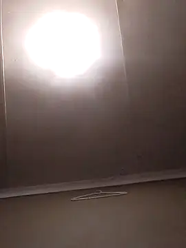 goldenstrips295 webcam