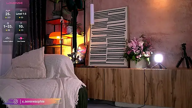 Serene_Sophiex webcam