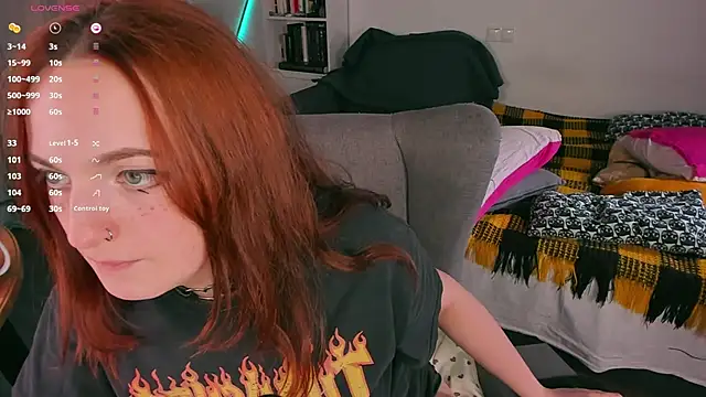 Alice_CutePerv webcam