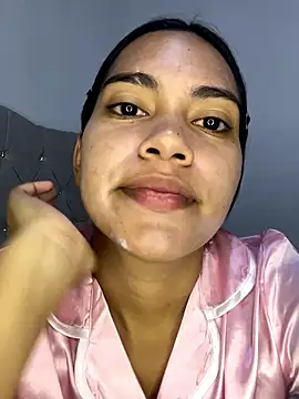 valeriah_7 webcam stripchat model stream image