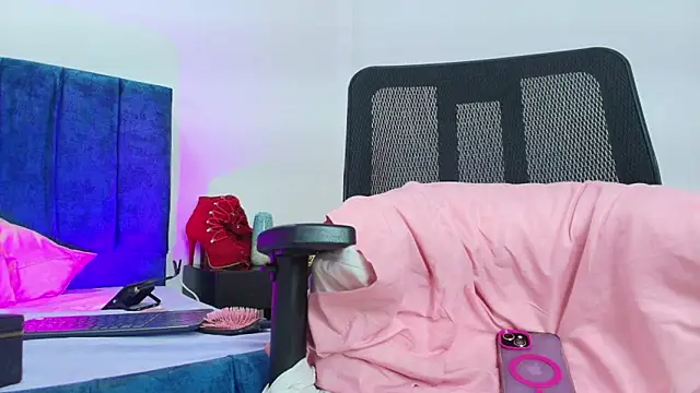 Skye_Moore webcam stripchat model stream image