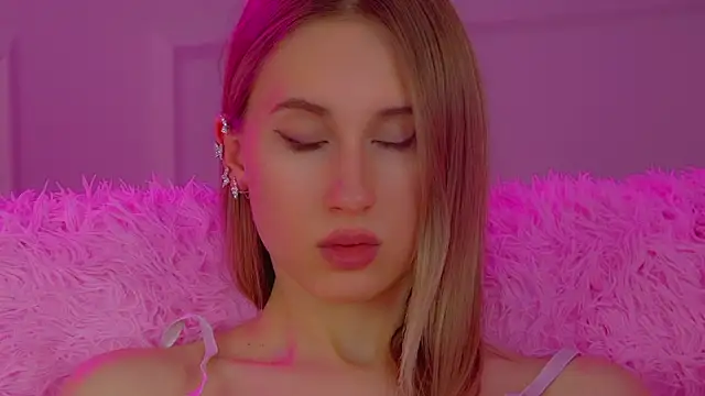 VictoriaHopsons webcam