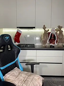 curlylara - CurlyLara's free webcam - UK Sex Cams