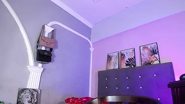 sexy-luna-star-ts webcam