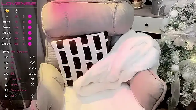 Monica-666888- webcam