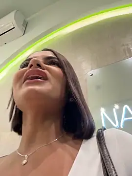 Irina_Velvett webcam