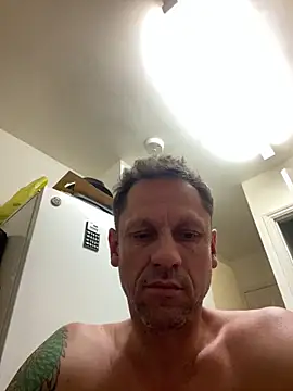 Yourhotboy_42 webcam