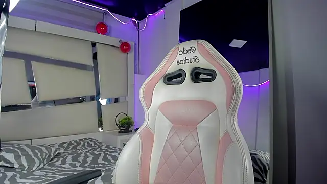 Molly_meow_js webcam stripchat model stream image