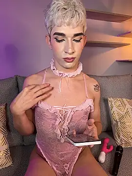 Cherry_zayden_ webcam