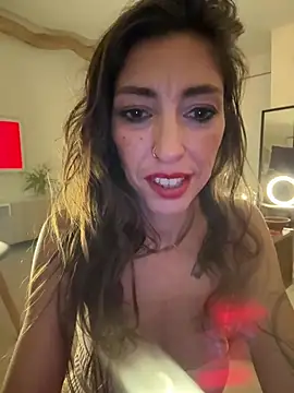 Amani_thewolf webcam