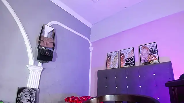 sexy-luna-star-ts webcam