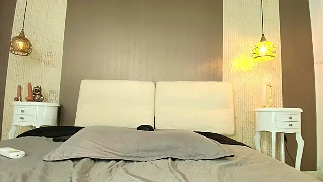 Tiifany_Baker webcam