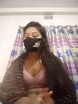 Webcam Model (Nadia-2)  is live.Free join now!