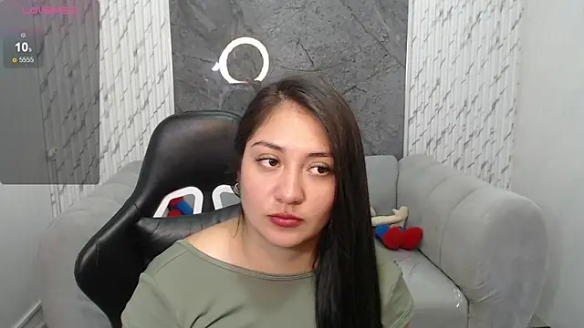 ivony18_b - Ivony18_b's free webcam - UK Sex Cams