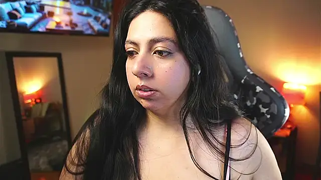 coraline_latin webcam