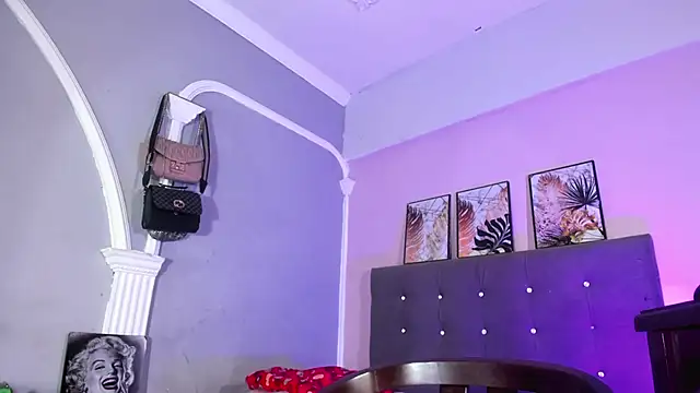 sexy-luna-star-ts webcam