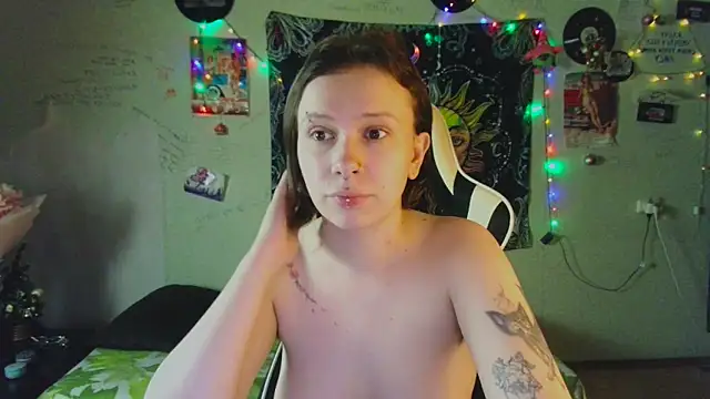 Lil_foxxx webcam