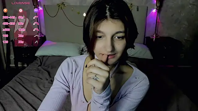 a_skyy - A_Skyy's free webcam - UK Sex Cams