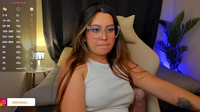 dakottaa_ - Dakottaa_'s free webcam - UK Sex Cams