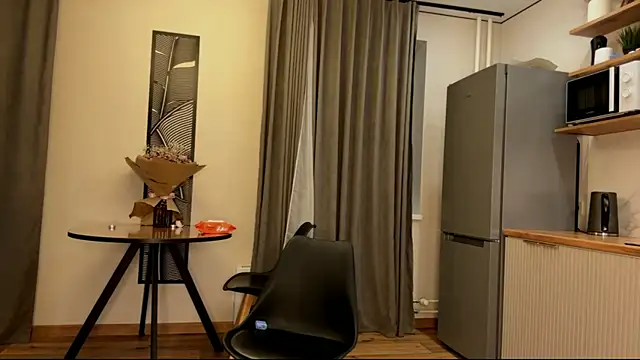 aryamirelle - Aryamirelle's free webcam - UK Sex Cams