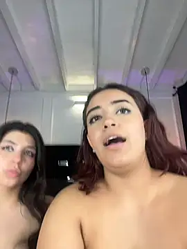 NaughtyNinnaXXX webcam