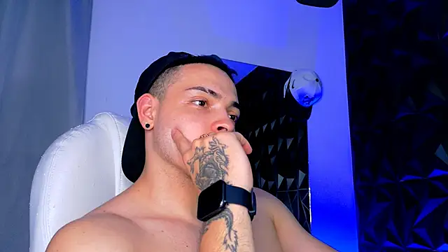 Maxwell_Dupont live cam screenshot male on VideoChat Party – Live Video Chat & Cam Rooms