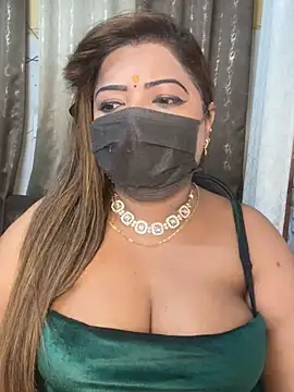 geet-love (F milf) - CREAME ON ASS