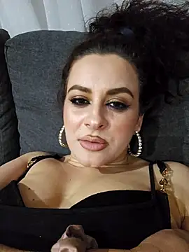 QueensInspireKings webcam