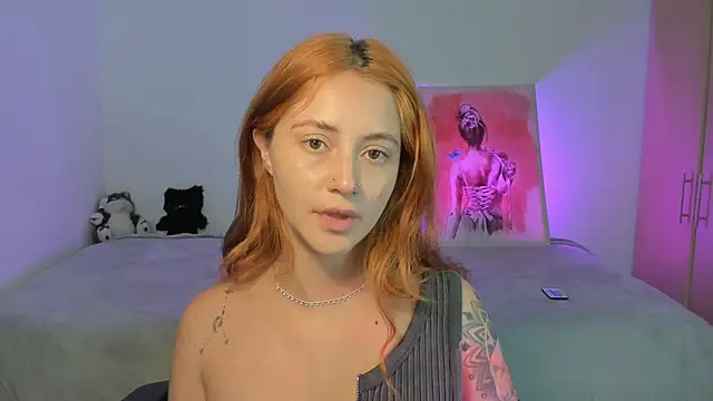 annie_mora webcam