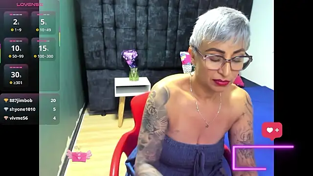 Charlotte__Gray webcam