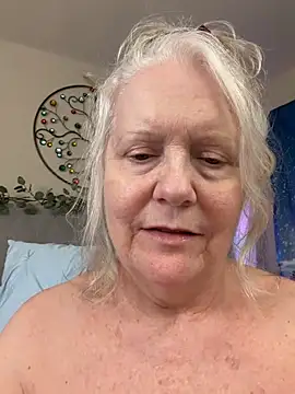 Kaitlyn_Winters webcam