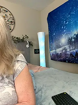 Kaitlyn_Winters webcam