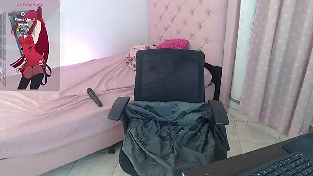 britany_teen18 webcam