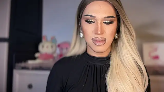 barbara-sprouse (T young) - I NEED SOMEONE TO CUDDLE <3