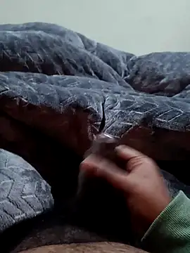 Naughtyforpussy webcam