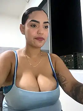 Sara-77 Live Webcam on Stripchat