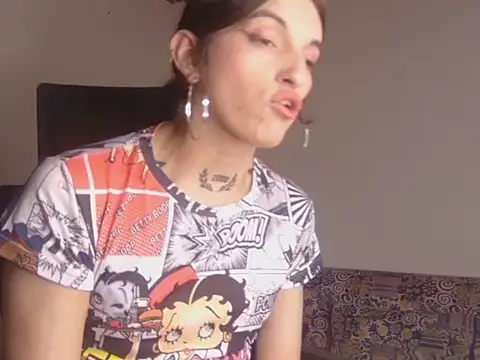 Scarlett_crastrawberry webcam