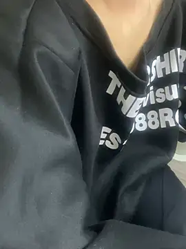 mina048 - Mina048's free webcam