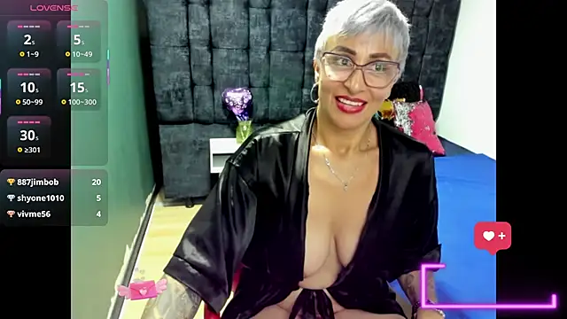 Charlotte__Gray webcam