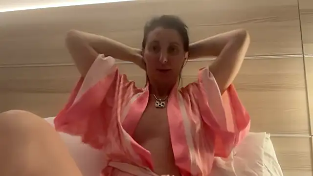 nursestephania - NurseStephania's free webcam - UK Sex Cams