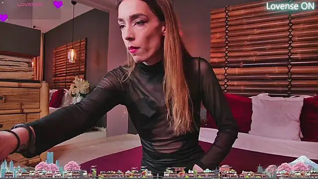 LolaVixxxen webcam