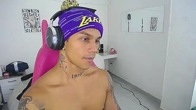 Leonard_Price webcam