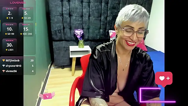 Charlotte__Gray webcam