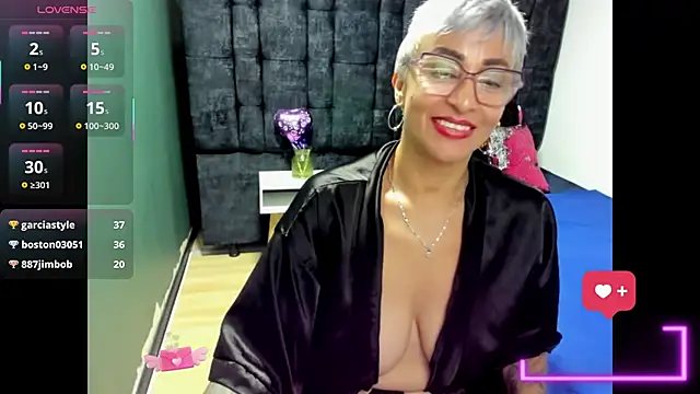 Charlotte__Gray webcam