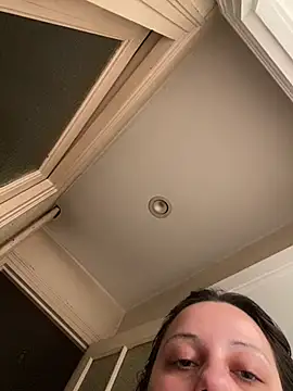 milkyhonybaby webcam