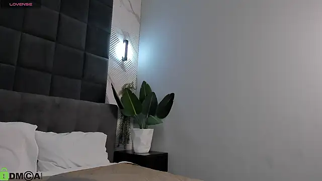 Adeline_Perle webcam