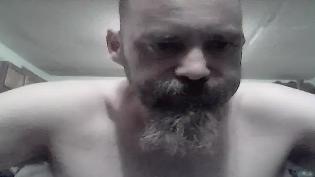 crazyheratic8 webcam