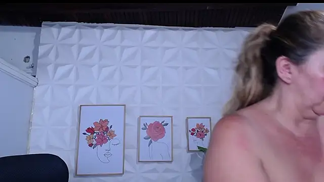 Valentinaa_mature webcam