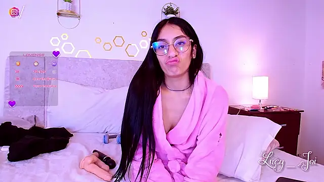Lucyanajoi webcam